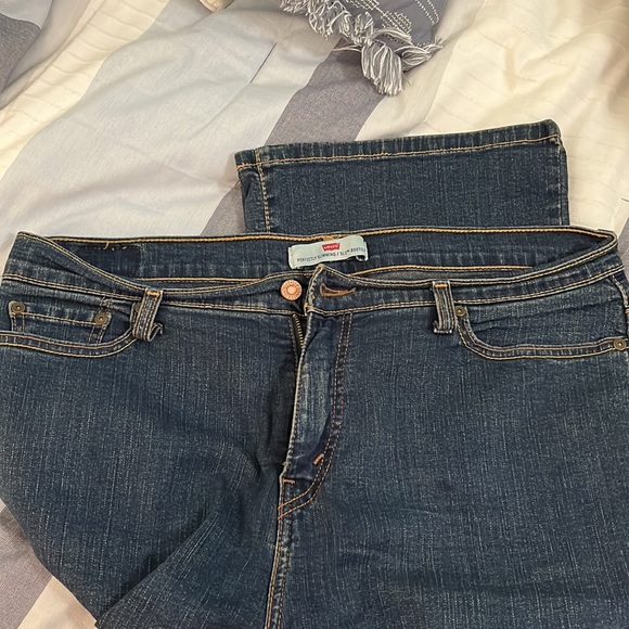 Women's jeans - Picture 2 of 5